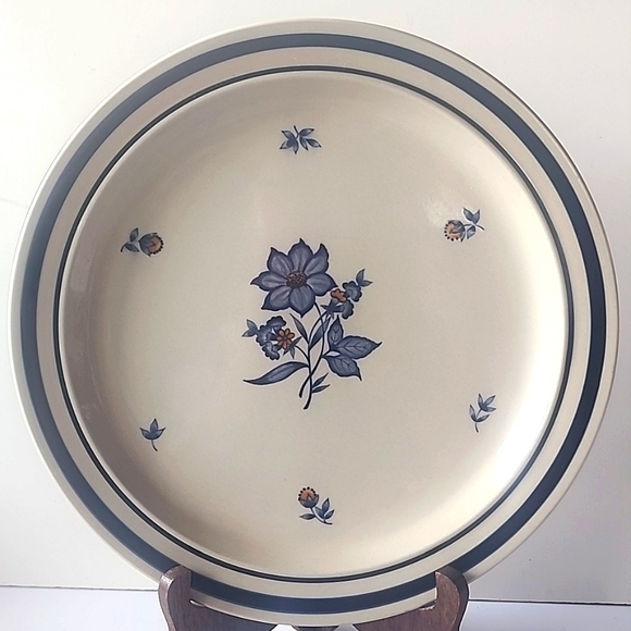 1986 Set of 2 Newcor Stoneware, Dinner Plates. 503 Versailles, Made in Japan - Picture 2 of 8